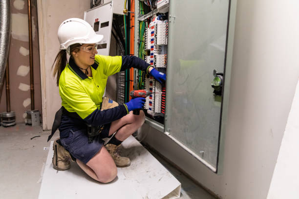 Best Affordable Electrician  in Bee Ridge, FL